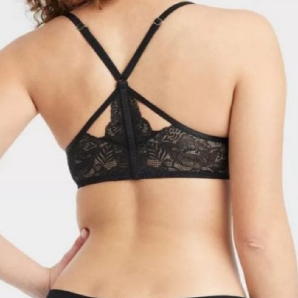 NWT Auden Push up, molded cup demi coverage, racerback, front closure bra, black